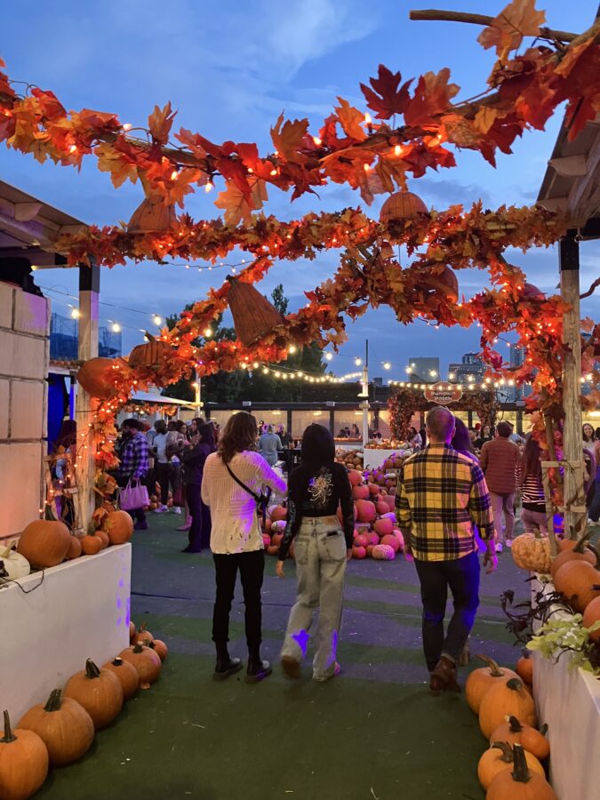 Leaf garland entrance