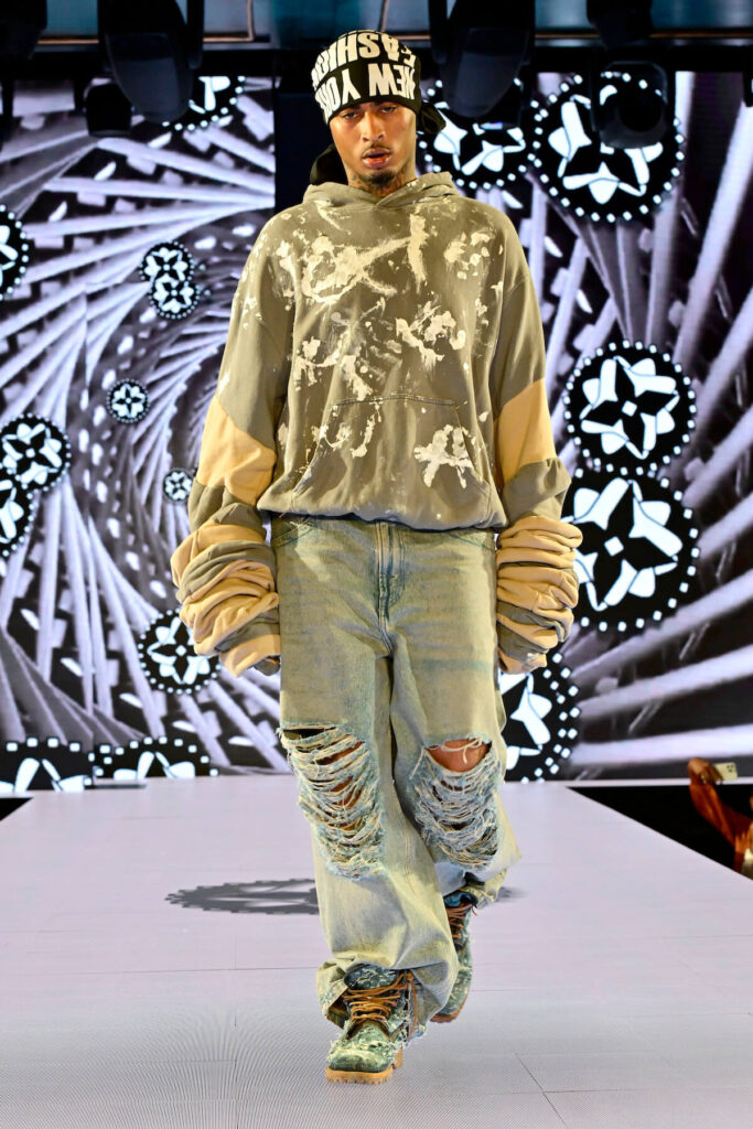NEW YORK, NEW YORK - SEPTEMBER 04: A model walks the runway for Odyssey Jack during Runway 7 Spring/Summer 2025 Collections at Sony Hall on September 04, 2024 in New York City. (Photo by Eugene Gologursky/Getty Images for Runway 7)